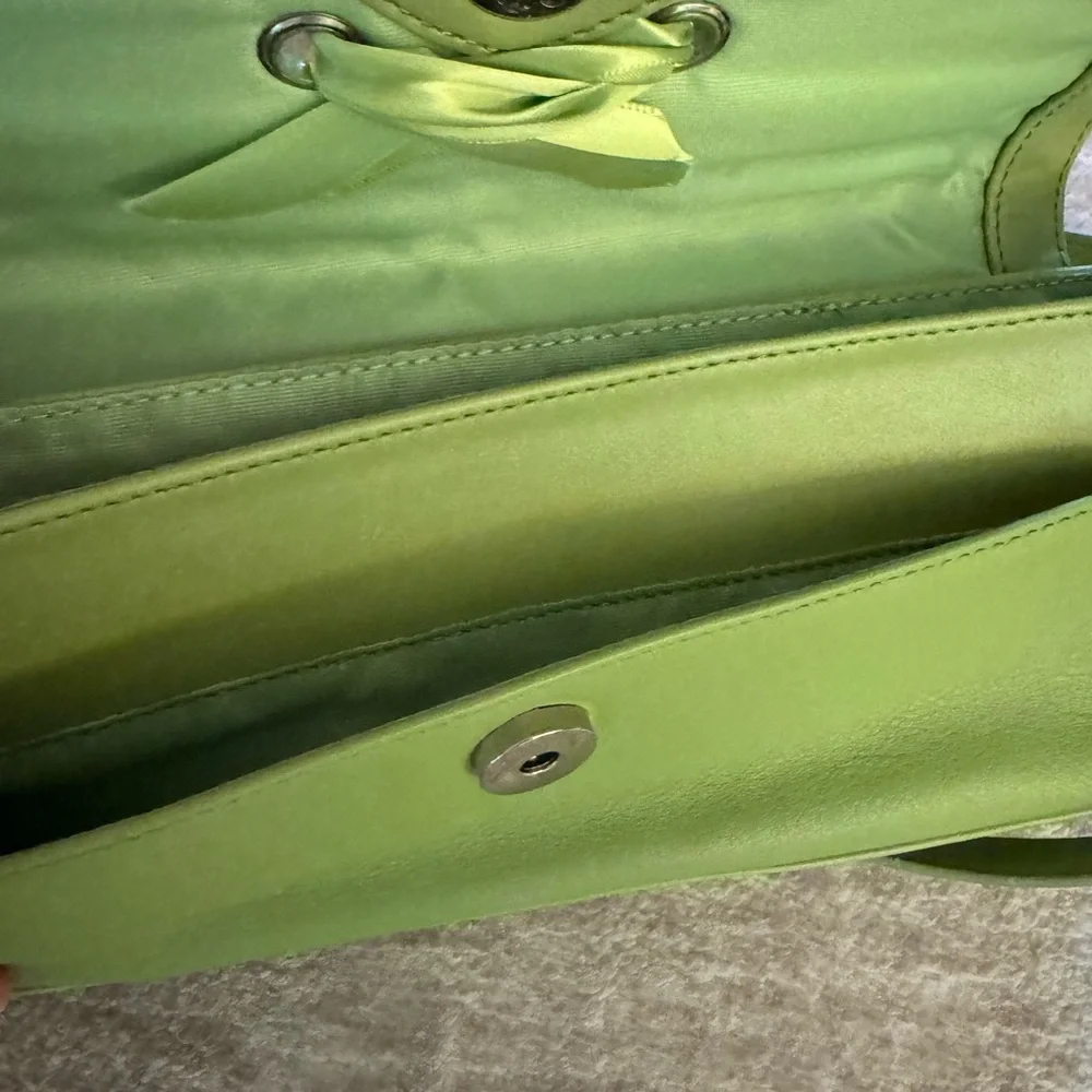 Giani Bernini boxy smooth leather crossbody bag in beautiful green - Picture 5 of 5